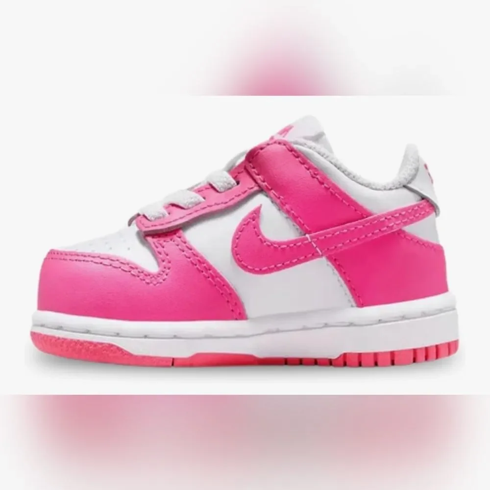 Nike Kids Sneakers in Pink and White